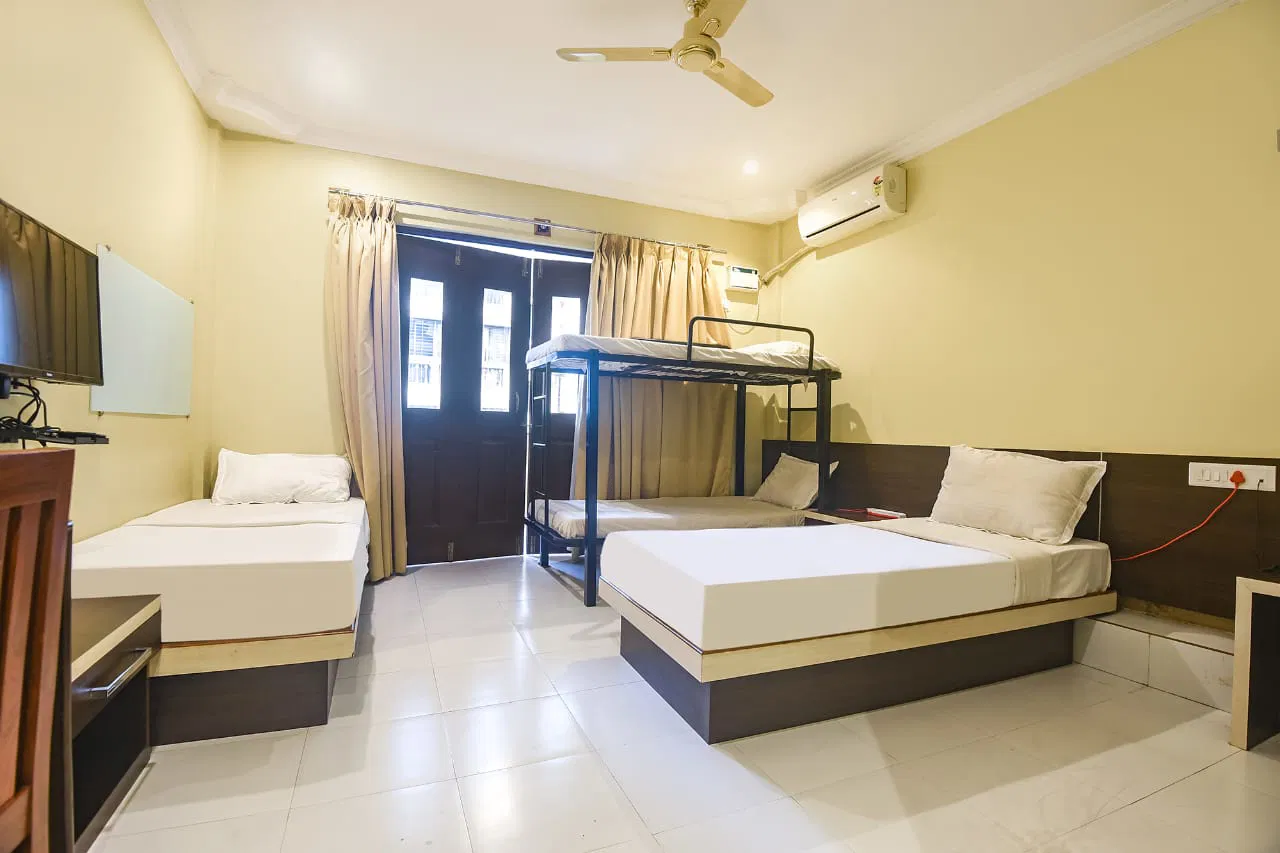 Group room at Shri Mahakaleshwar Bhakta Niwas